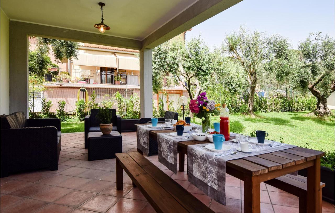 Cozy Home In Anguillara Sabazia With Kitchenette Exterior photo
